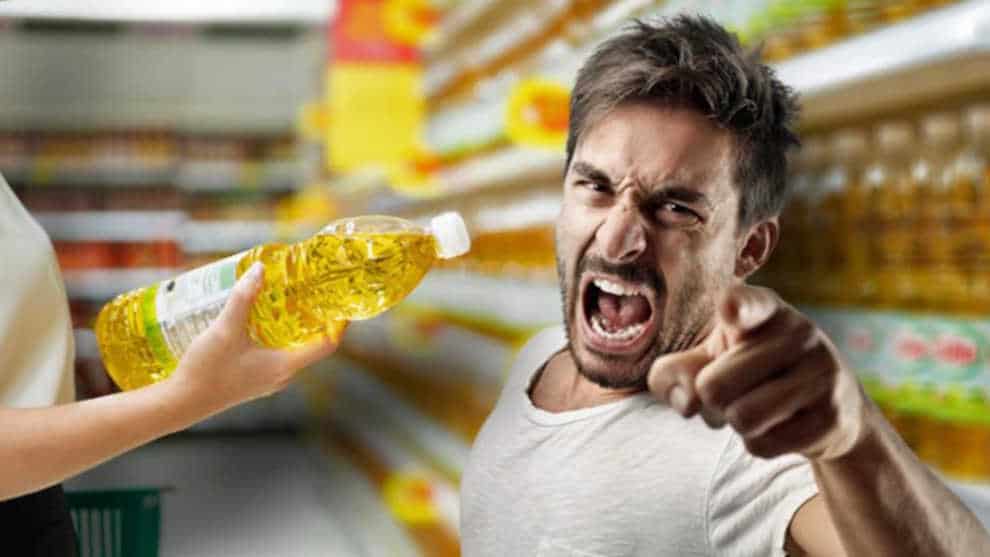Die Verteilungskämpfe beginnen: Erste Gewaltausbrüche in Supermärkten