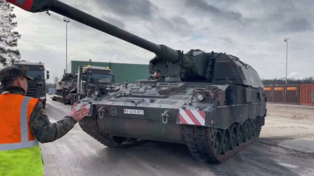 Ausbildung ukrainischer Soldaten an Panzerhaubitzen – Deutschland wird Kriegspartei