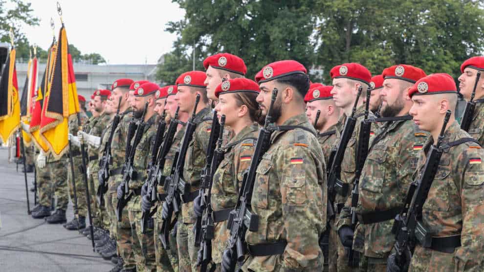 Bundeswehr bekommt Inlandskommando: Mit Soldaten gegen vermeintliche Staatsfeinde?