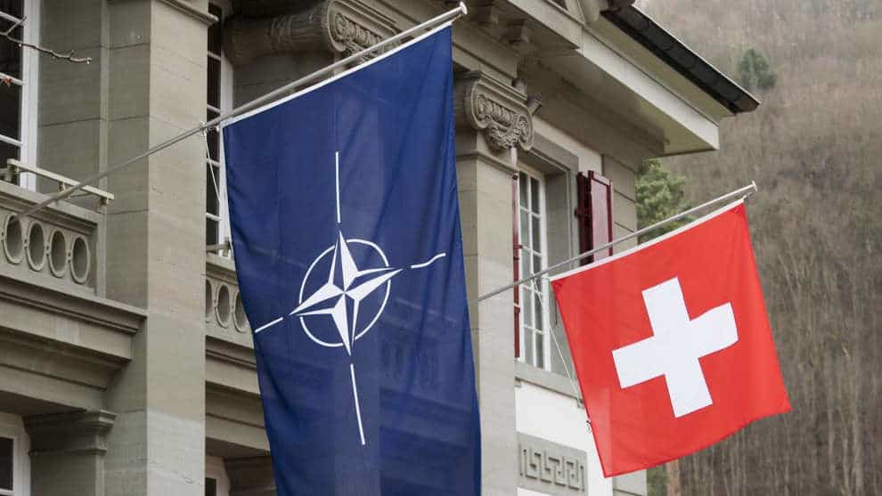 Schweiz: Mitmachen beim europäischen Selbstmord oder neutral bleiben?