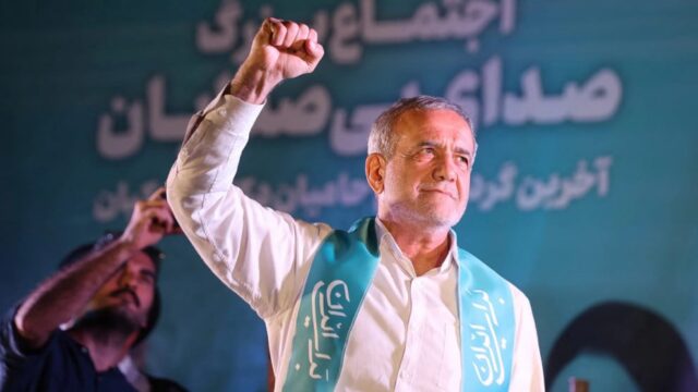 Reformer und Arzt: Wer ist der neue Präsident des Iran?