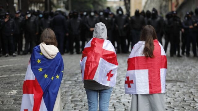 Geheimdienst: US-Regierung bereitetet Farbenrevolution in Georgien vor