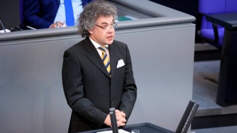 Wegen Honorarprofessur in Moskau – AfD-Sprecher droht Absetzung