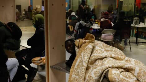Linkes Theater lädt Migranten ein – pleite!