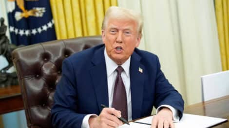 Trump schickt Transen in Männer-Gefängnisse