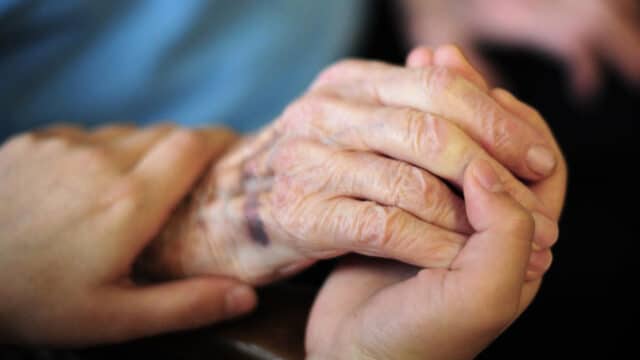 1,55 Milliarden Euro Defizit – Pflegeversicherung ist pleite!