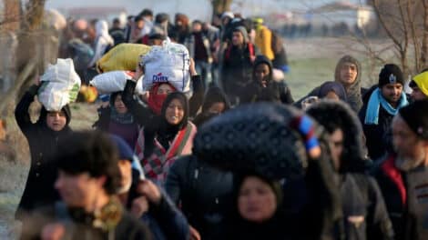 Massenmigration statt KI – aber nur in Deutschland