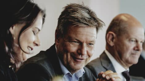 Für Kritik an Habeck: Anwalt droht Berufsverbot