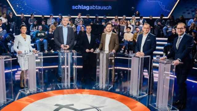 Im ZDF-Studio klatschen bei Wahlsendung vor allem linke Studenten