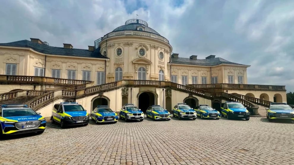 Geringe Reichweite: Polizisten brechen Einsätze in E-Autos ab