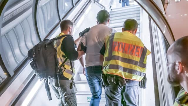 SPD fordert faktisches Ende aller Abschiebungen