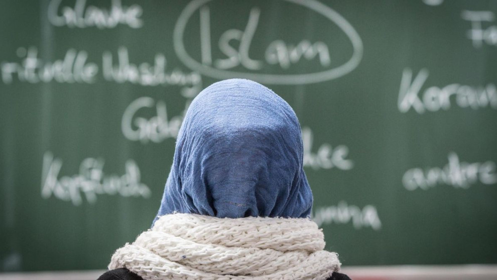 Kalifat voraus: Geschlechtergetrennte Abiturfeier in Essen