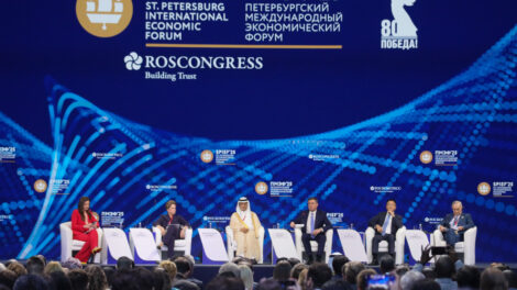 Die Welt zu Gast in Russland: Wirtschaftsforum in St. Petersburg gestartet