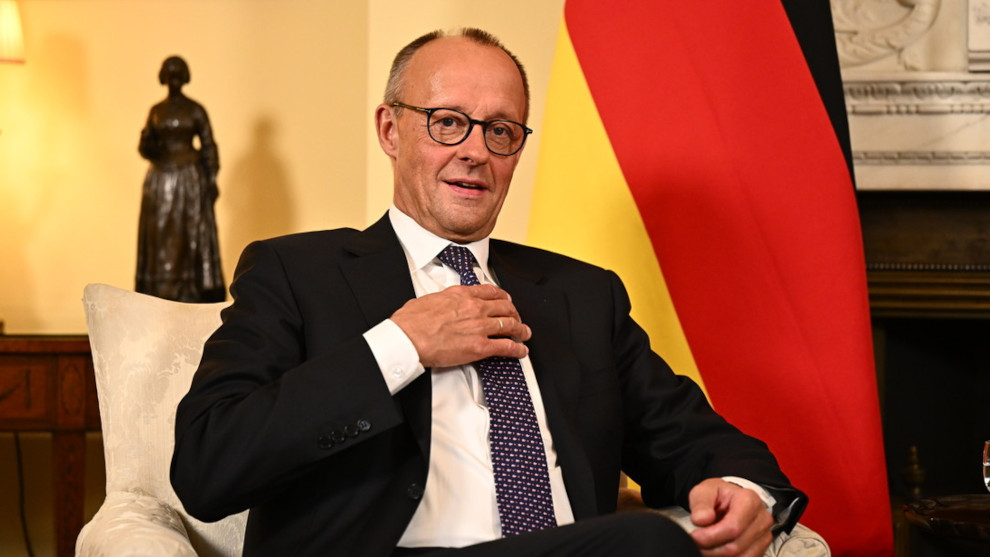 BlackRock-Kanzler Merz verspricht Lobbyisten ein Steuerparadies
