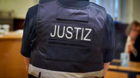 Syrer hetzt gegen Deutsche und kommt straffrei davon