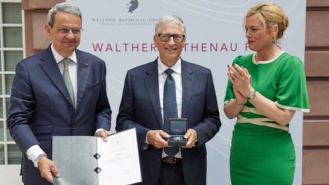 Regierung zahlt 630 Millionen Euro an die Gates-Stiftung
