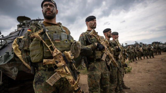 Massive NATO-Truppenverlegungen an die Ostflanke