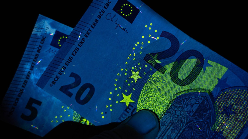 Bargeld-Tracking: Überwachung an der Ladenkasse 1 Bargeld-Tracking: Überwachung an der Ladenkasse