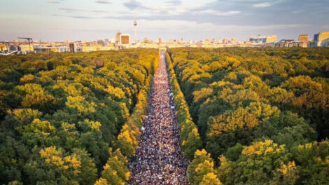 Berlin: Hunderttausende protestieren gegen Terrorstaat Israel