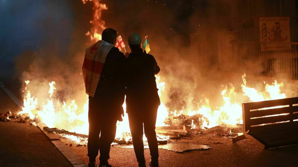 Tiflis brennt: Der Westen putscht erneut in Georgien