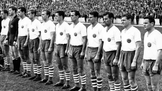 Die Eigentore des Politbüros