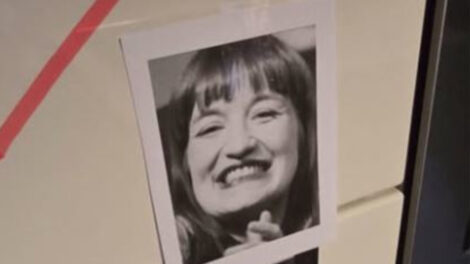 Kühlschranktür-Affäre: Tourette-Heidi entdeckt die Opferrolle