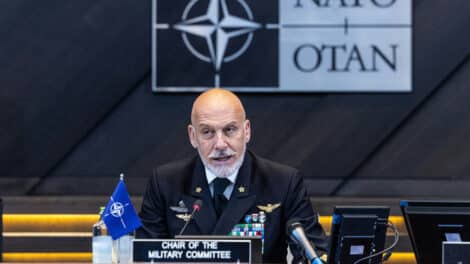 Irre: NATO-General droht mit Erstschlag!