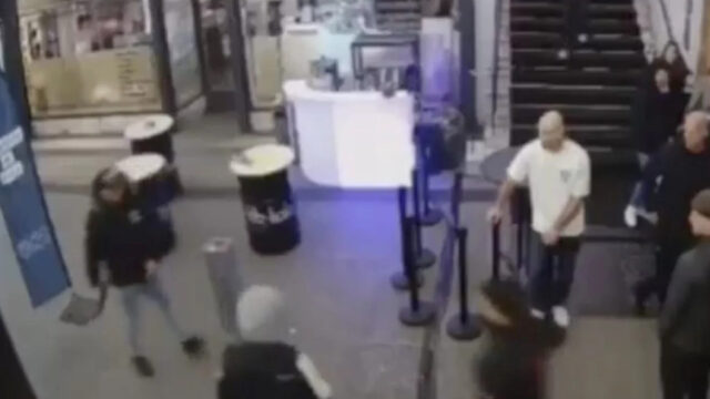 Von Nachtclub abgewiesen: Syrer bedroht Security mit Kalaschnikow