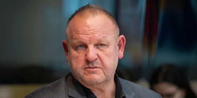 Corona-Aufarbeitung: So befangen ist die Enquete-Kommission 10 Corona-Aufarbeitung: So befangen ist die Enquete-Kommission