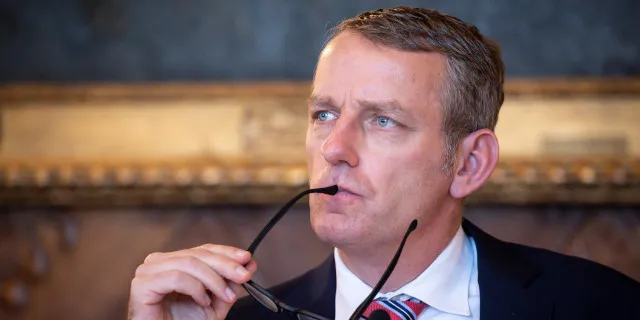 Corona-Aufarbeitung: So befangen ist die Enquete-Kommission 2 Corona-Aufarbeitung: So befangen ist die Enquete-Kommission