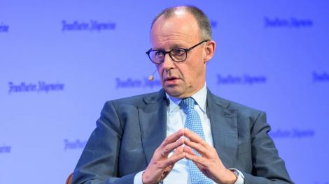 Darf man Merz ein „abgebrühtes Arschloch“ nennen?