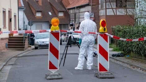 Breuberg: Frau beim Blumenfotografieren abgestochen