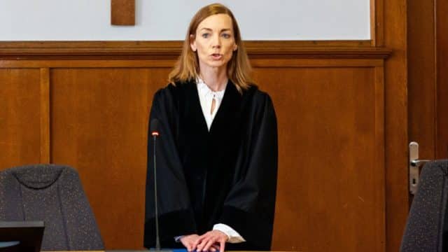 Skandal: Kuschel-Justiz für Polizistenmörder