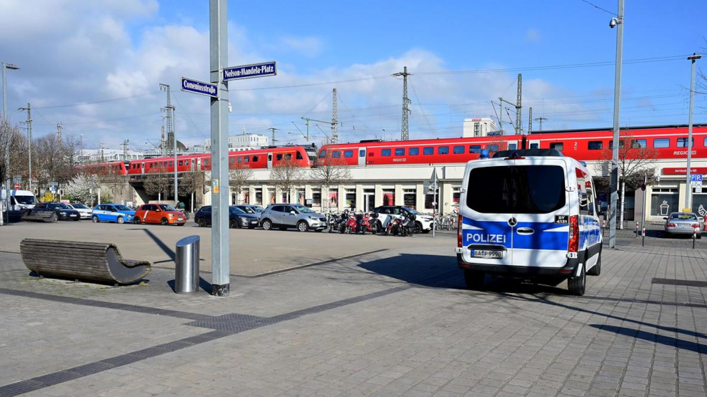 Migranten in Nürnberg: Mädchen mit Drogen zur Prostitution gezwungen? 13 Migranten in Nürnberg: Mädchen mit Drogen zur Prostitution gezwungen?