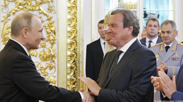 Zwischen Moral und Diplomatie