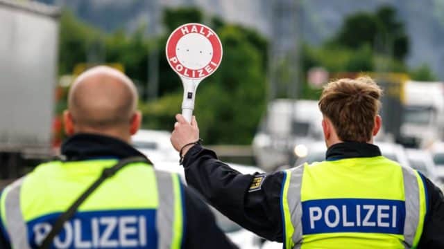 Urteil: „Psychisch belasteter“ Eritreer darf nach Deutschland einreisen