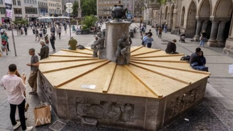 Inszenierte Hitzekrise: Münchens Wasser-Faschos proben die Klima-Diktatur