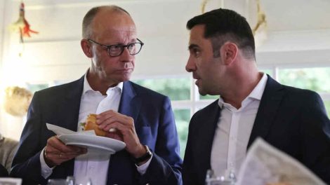 Pfiffe, Rücktrittsrufe und abgebrochener Auftritt: Merz’ Debakel in Kühlungsborn