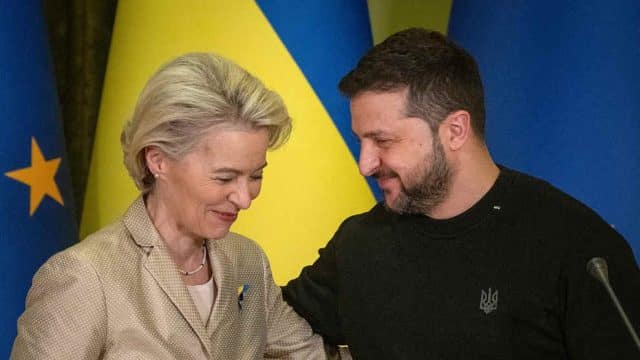 Von der Leyen und Selenskij: Bei Anruf Geld